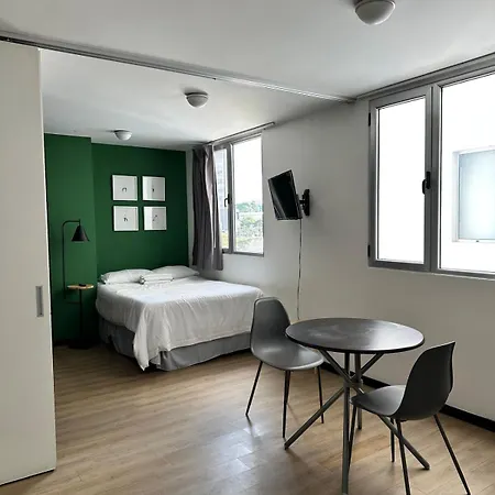 Centrally Located Apartment In Zone 4 With Terrace